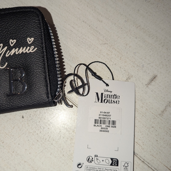 NWT Minnie Mouse small wallet - Picture 3 of 14